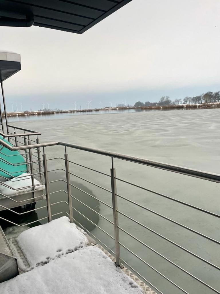 Hausboot Der Frieslaender Im Wangermeer Schillig Eksteriør bilde